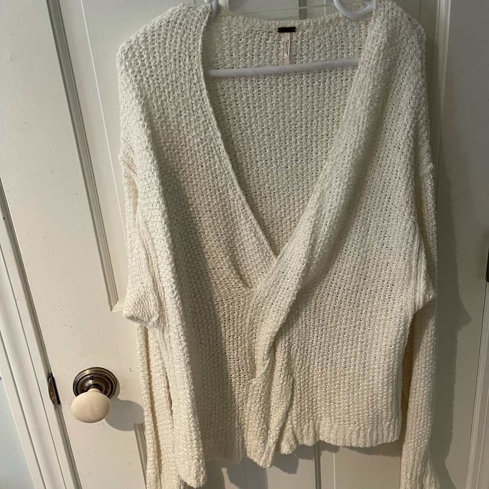 Free People cream colored sweater size M